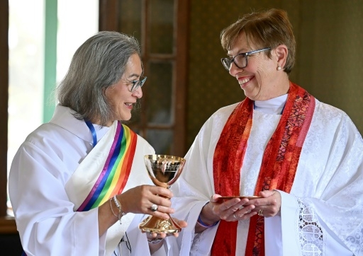 Près du Vatican, une ordination clandestine de femmes prêtres