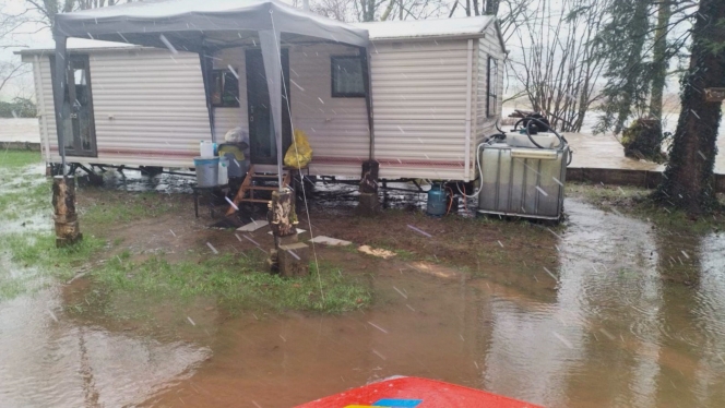 off_illu_camping_mathieu_langer