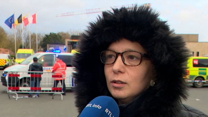 "J'ai vu un homme tomber de mes propres yeux et j'en tremble encore", affirme Aurélie, mère d’un enfant de sixième primaire inscrit dans l'école Barigand