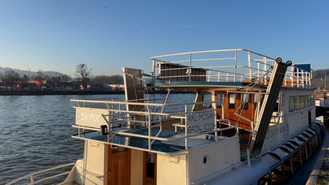 c77fa7b7-41b8-4e16-bf96-f754e3a7ce66_bateau_matelot_ve_lo