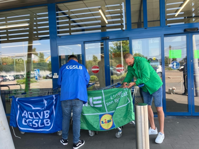 Le Lidl de Battice en cours de fermeture par les syndicats.