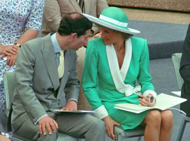 La princesse Diana avait porté une tenue similaire au bicentenaire australien en janvier 1988 à Sydney.