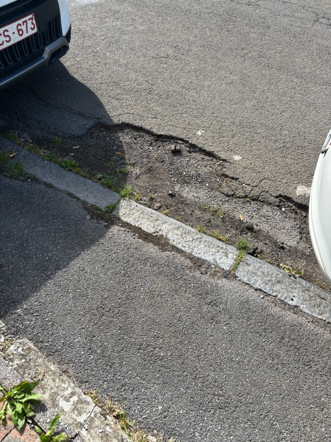 La voirie devant le domicile de Katia.