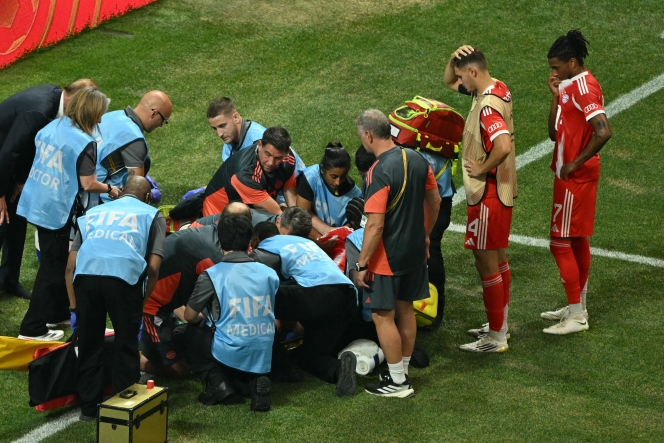 Jamal Musiala soigné sur le terrain