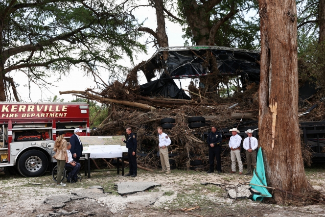 2025-07-11T181758Z_1487300071_RC2HKFA7QG94_RTRMADP_3_USA-WEATHER-TEXAS-TRUMP