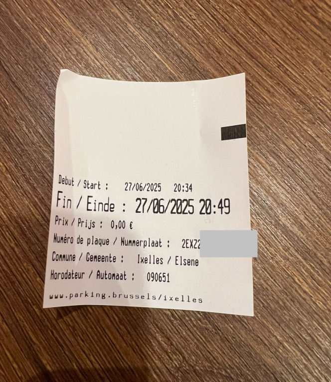 La preuve de « paiement » pour le ticket de parking gratuit de 15 minutes.