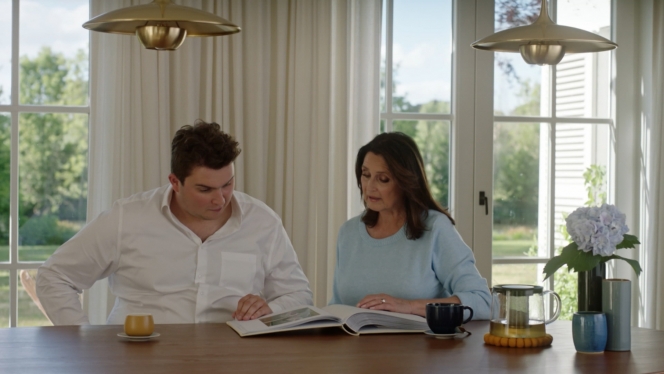 Iris Vandenkerckhove, la mère de Clément, a entretenu une histoire d’amour avec le Prince Laurent pendant 7 ans.