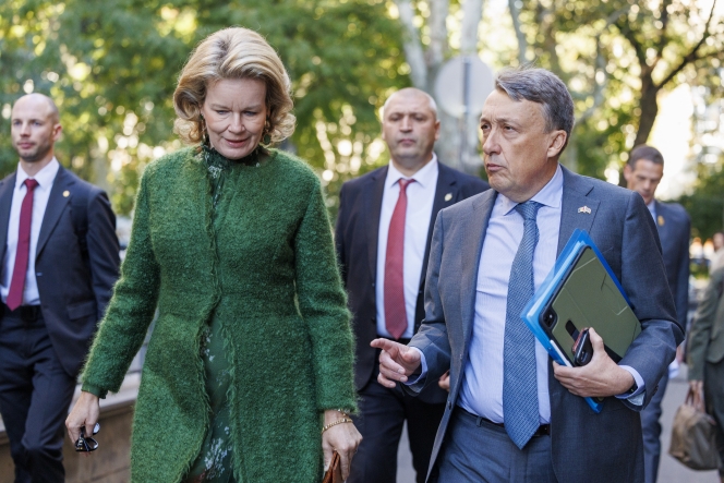 Queen Mathilde of Belgium pictured during a walk to the UN House during a royal working visit to Armenia, Tuesday 14 October 2025 in Yerevan. The Queen is visiting Armenia as ambassador for the Sustainable Development Goals of the United Nations (UN).
BELGA PHOTO NICOLAS MAETERLINCK