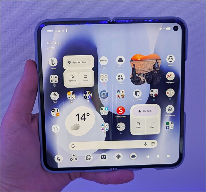 Un écran 8 pouces très spacieux.