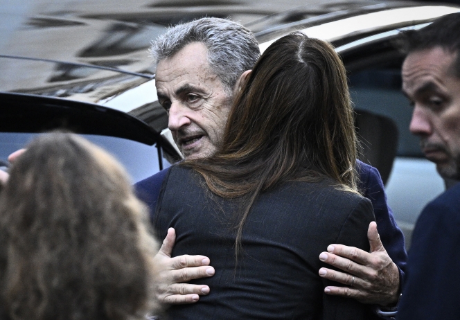 JULIEN DE ROSA / AFP