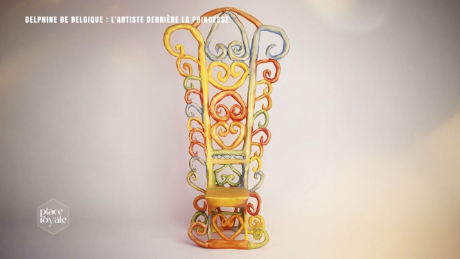 WD PLACE ROYALE DELPHINE.00_02_01_10.Still001.jpg