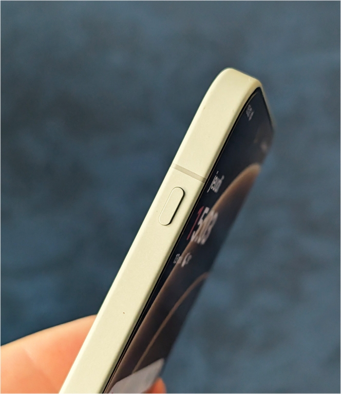 La Plus Key, paramétrable, permet notamment de lancer le Mind Space, qui soulagera votre mémoire.