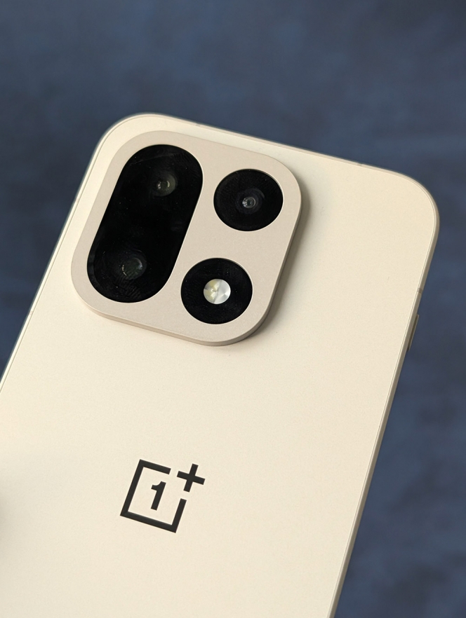 Un design d’une rare élégance, surtout dans la finition Sand Storm.