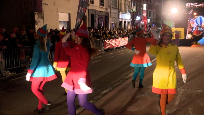 Parade RTL Jambes MEL GBR.06_04_17_01.Still005.jpg