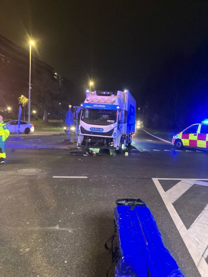 Deux véhicules impliqués, dont un camion.