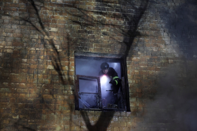 2026-01-09T044059Z_183141284_RC2GXIAG10B8_RTRMADP_3_UKRAINE-CRISIS-ATTACK-KYIV