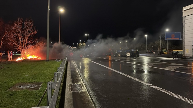 Blocage des agriculteurs à Loncin