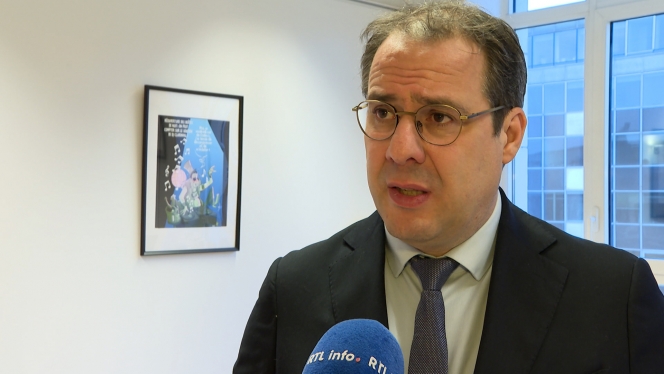 ITV Clarinval Mercosur JRO 3.03_30_08_05.Still001.jpg