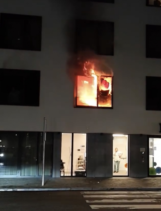 Les pompiers en action rue Grétry.