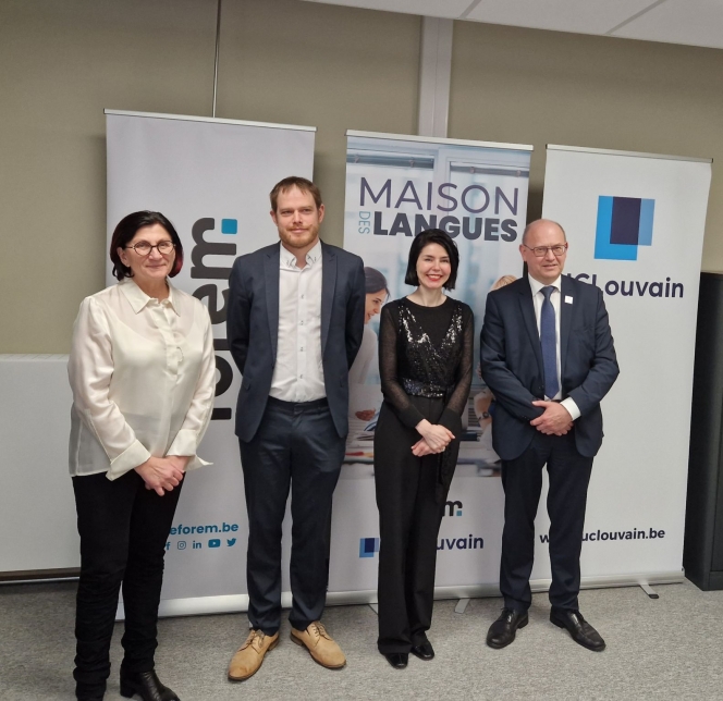 La ministre Valérie Glatigny, en compagnie de l’administratrice générale du Forem, Marie-Kristine Vanbockestal, un représentant de l’ancienne ministre Morreale, lors de l’inauguration en avril 2023.