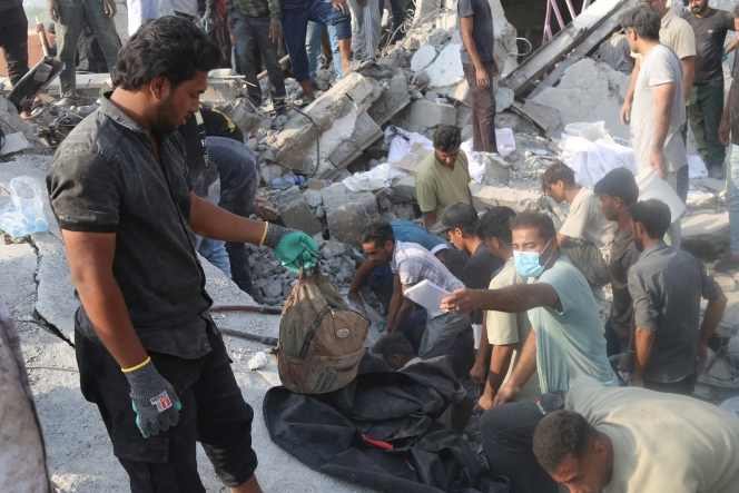 2026-02-28T204009Z_2114178885_RC2VCI96MSZV_RTRMADP_3_IRAN-CRISIS-SCHOOL-AFTERMATH